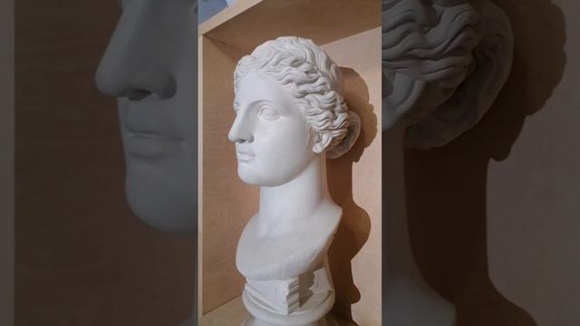 Выставка скульптуры. Царицино. Оперный дом. 15.05.2024 смотреть онлайн