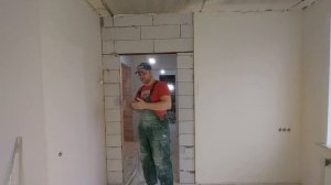 Как сделать примыкание кирпичной стены к отшпаклеваной стене