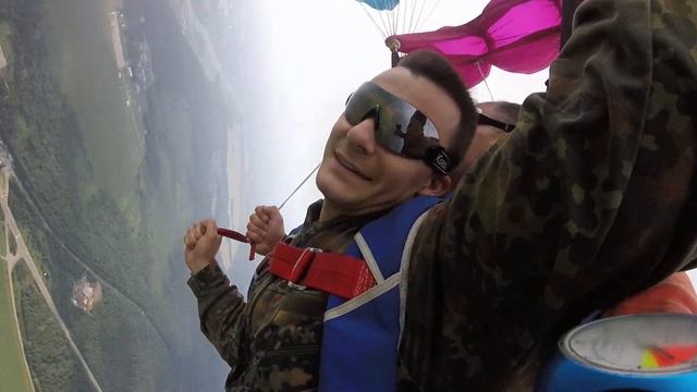 Мой первый прыжок с парашютом! 29.07.2018 смотреть онлайн