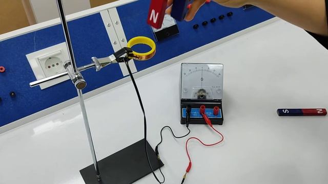 Elektromaqnit Induksiya Hadisəsi