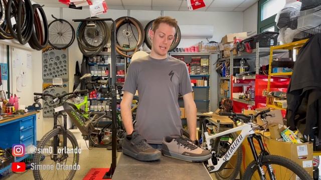 [Test e caratteristiche] Scarpe e sella Fizik GRAVITA - La nuova linea gravity di Fi'zi:k смотреть онлайн