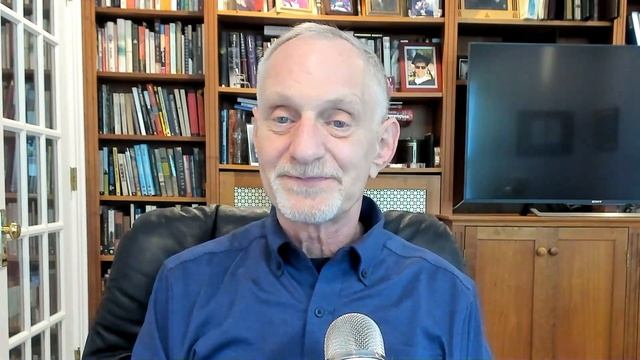 Hedonic vs. Eudaimonic Happiness in Buddhism - Robert Waldinger смотреть онлайн