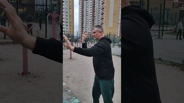 Вертикальное прокатывание рукой. Горизонтальная плоскость. 15 базовых упражнений смотреть онлайн