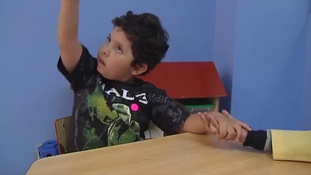 Autistas desarrollan habilidades excepcionales | Noticias de Salud смотреть онлайн