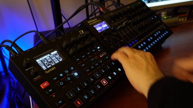 Roland SH-4d & Elektron Syntakt | Track from scratch tutorial смотреть онлайн