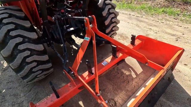 Fixing a Gravel Driveway with Compact Tractor and Box Blade смотреть онлайн