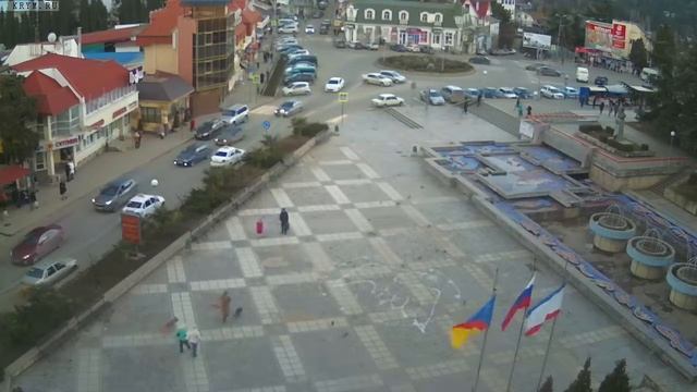 Вебкамера "Площадь Советская". Запись 19.01.2017 17:00:03 смотреть онлайн