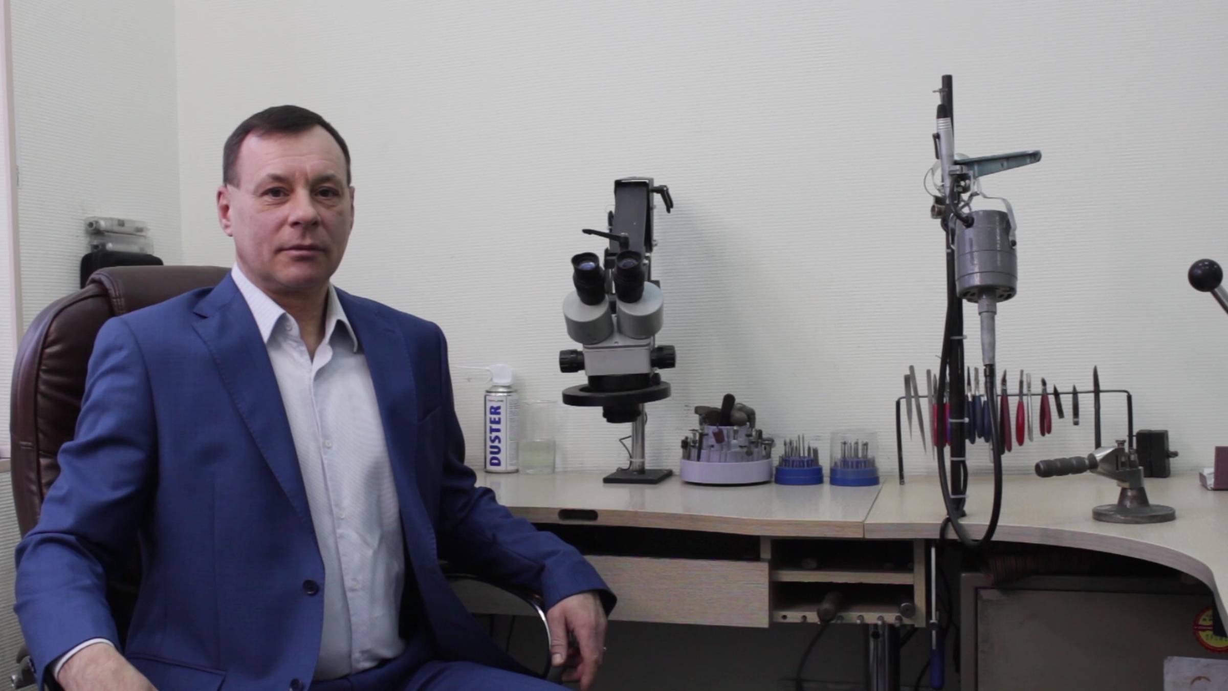 В стиле Cartier смотреть онлайн