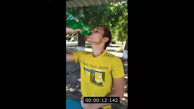 БУТЫЛКА ВОДЫ ЗА 1 МИНУТУ! смотреть онлайн