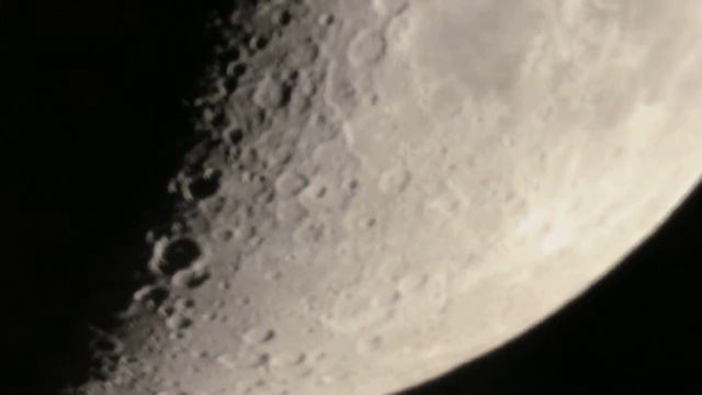 The Moon using an Celestron 8" Nexstar+Nikon смотреть онлайн