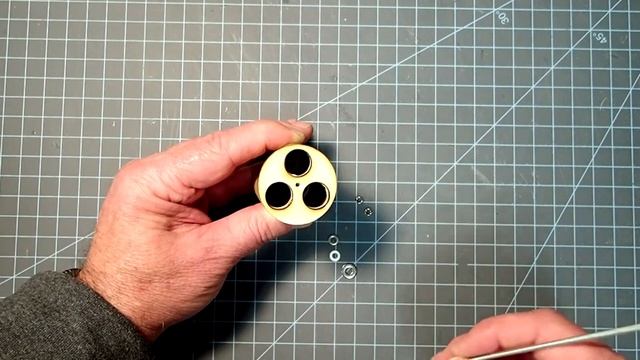 Rocketarium BT-60 18 mm, three-motor cluster mount assembly смотреть онлайн