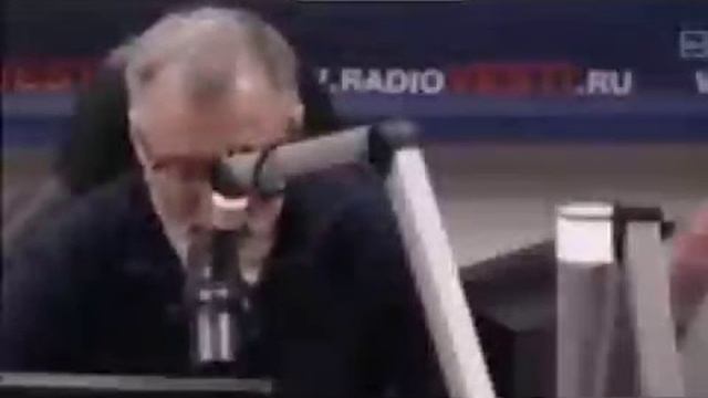 Мы самостоятельно стали рабами и отдали землю в сырьевой предаток запада.Молчим и не сопротивляемс смотреть онлайн