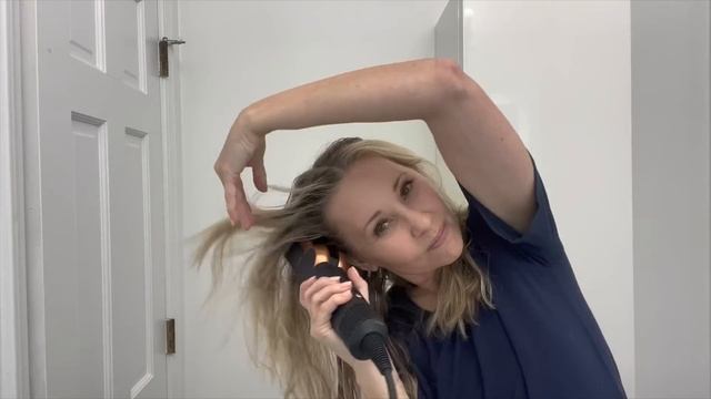 Dyson Airstrait Review: But on Gray Hair? **paid by ME смотреть онлайн