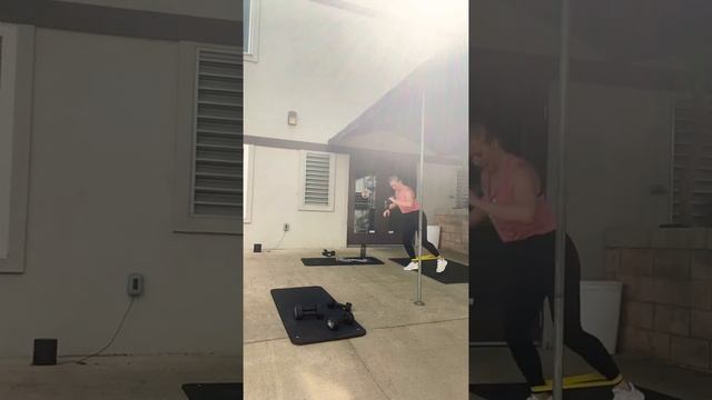 Bis, Tris and Outer Thighs смотреть онлайн