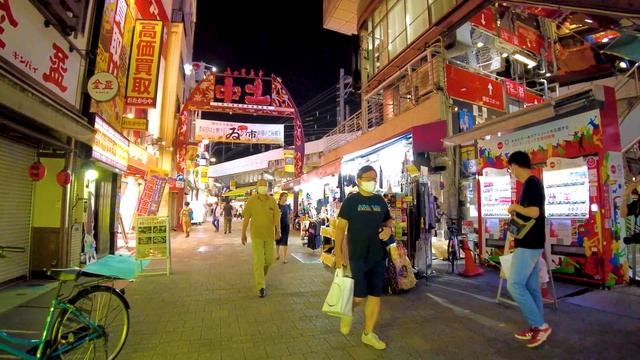 Ueno in Tokyo. Enjoy Ameya Yokocho at night ♪💖🐶4K ASMR non-stop 1 hour 10 minutes смотреть онлайн