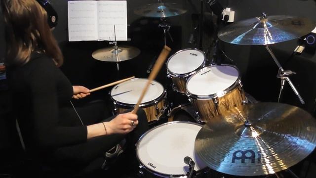 Cuba Mama Grade 2 Drums - Collette смотреть онлайн