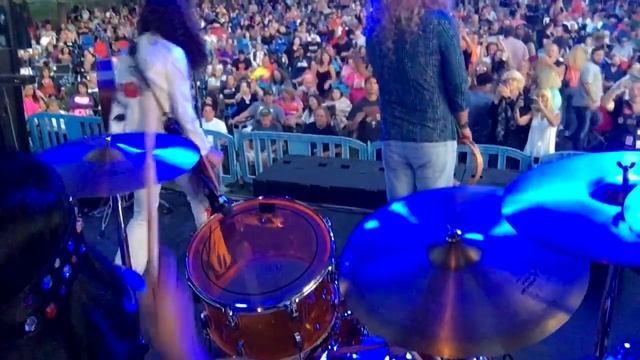 Ramble On Led Zeppelin Tribute Drummer Wally Dellenbach смотреть онлайн