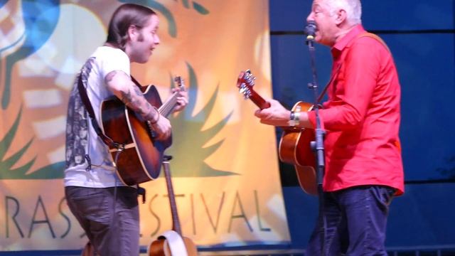 "Workingman Blues" Tommy Emmanuel and Billy Strings Grey Fox 2019 смотреть онлайн