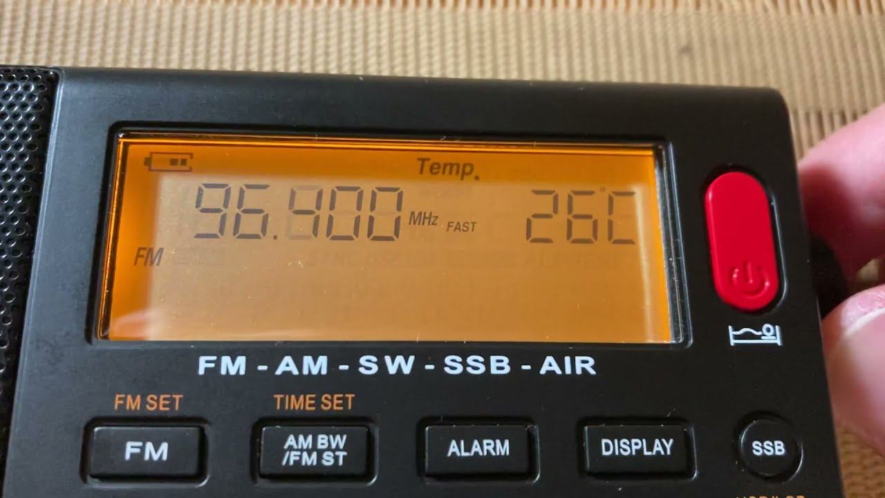 ЖК дисплей XHDATA D-808 vs. ЖК дисплей SIHUADON D-808 смотреть онлайн