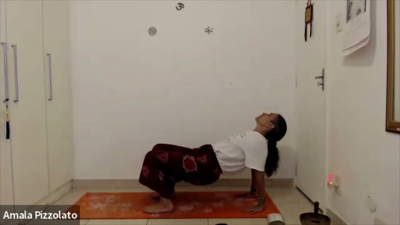 Gratidão Yoga Integral OM LINE – Vishuddha e Manipura – 10 julho 2023 – com Amala Pizzolato смотреть онлайн