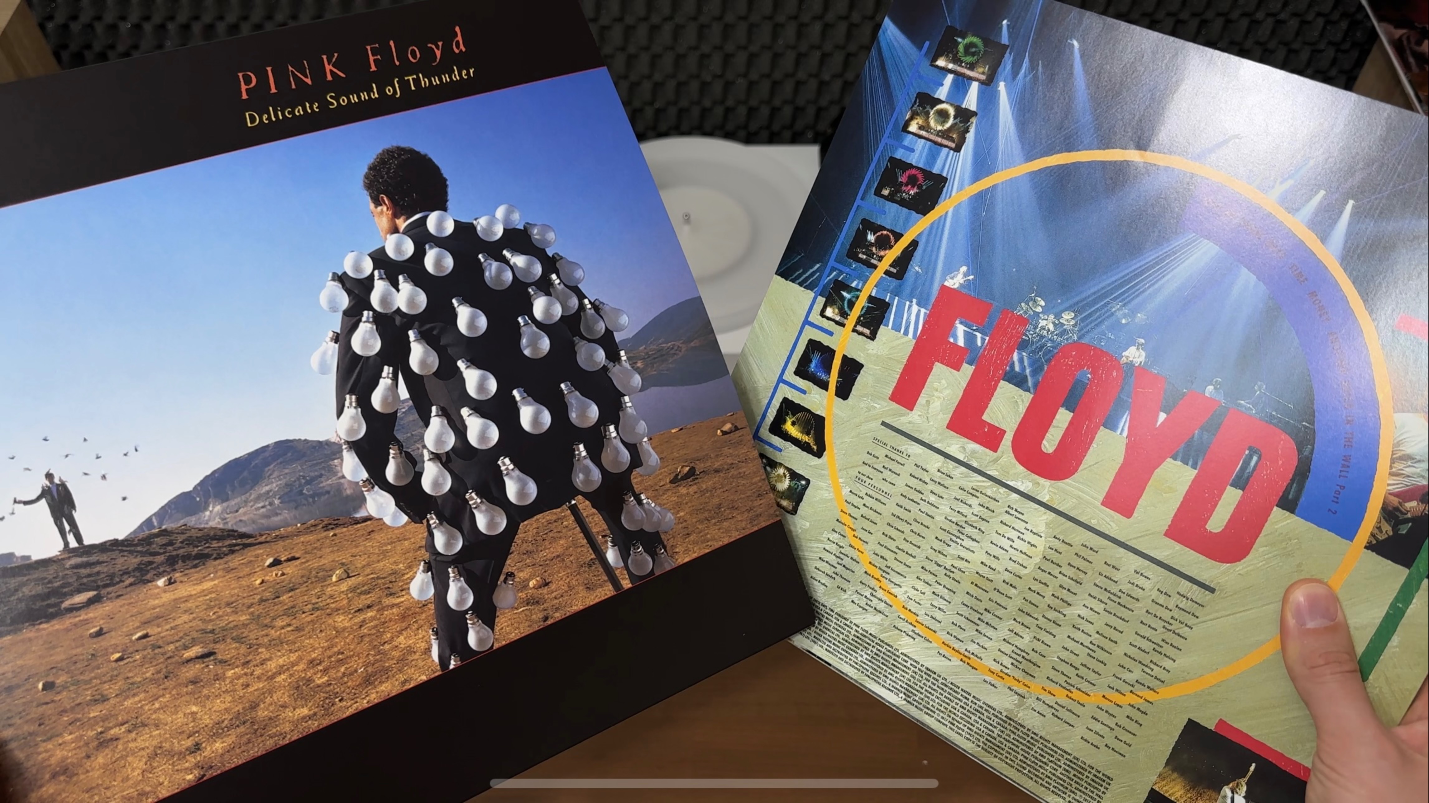 Pink Floyd - Delicate Sound Of Thunder - Распаковка и обзор виниловой пластинки смотреть онлайн