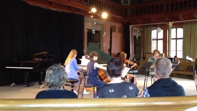 Trio sonata in C: Grave-Vivace, Andante, Xantippe - G. Ph. Telemann смотреть онлайн