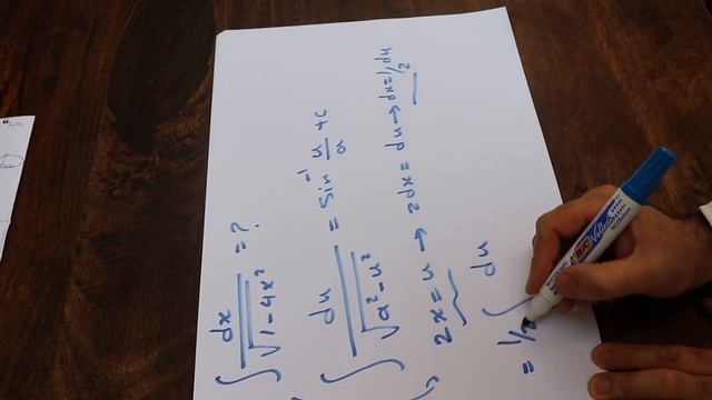 Integral of dx/sqrt(1-4x^2) - Integral example смотреть онлайн