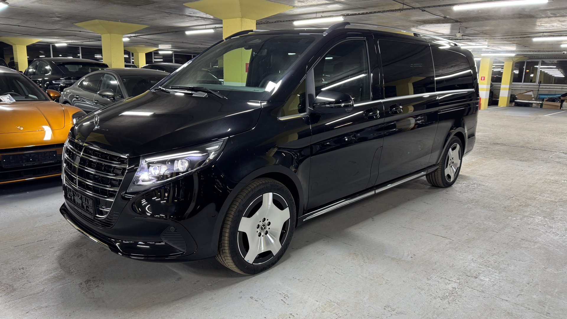 Новый Mercedes-Benz V300 Extra Long 2024г, цена 18.400.000 рублей. смотреть онлайн