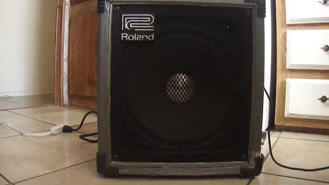 Roland Super Cube 60 Guitar amp how playing working music, bass смотреть онлайн