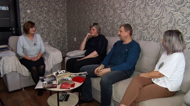 Авторский цикл передач "Знай наших" Династия Плясецких. смотреть онлайн