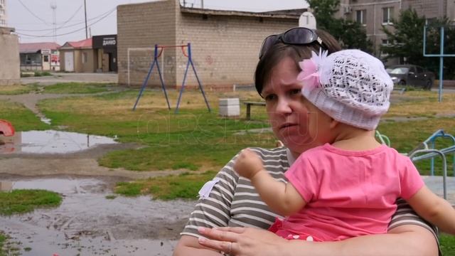 В Орске питьевая вода затопила детскую площадку смотреть онлайн