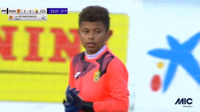 Cristiano Ronaldo Jr забивает, и фирменное папино празднование смотреть онлайн