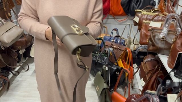 Кожаные сумки. Италия. смотреть онлайн