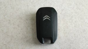 Замена батарейки в пульте Citroen C-Elusee