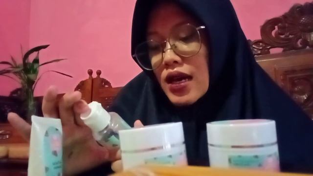 SKINCARE VIRAL PO 30 HARI? REVIEW HELLO BRIGHTENING & ACNE TREATMENT YEPPU-YEPPU SKINCARE KIYOWO смотреть онлайн