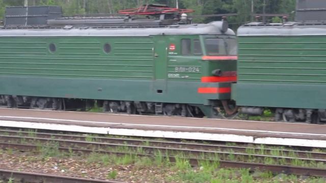 Электровозы ВЛ10У-876\ВЛ11-024\023А\ВЛ10У-142\058 станция Бекасово-1 16.06.2017 смотреть онлайн