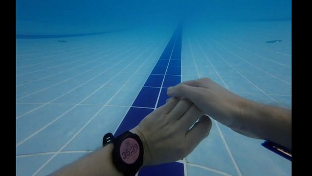 Фридайвинг. 25 метров в ластах. Сначала лежу 15 сек под водой смотреть онлайн