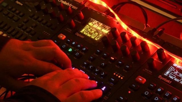#Jamuary2024 - Day 11 - Elektron Digitakt // "Particulate Recursion" смотреть онлайн