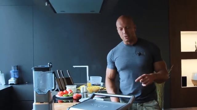 Питание на массу！ смотреть онлайн