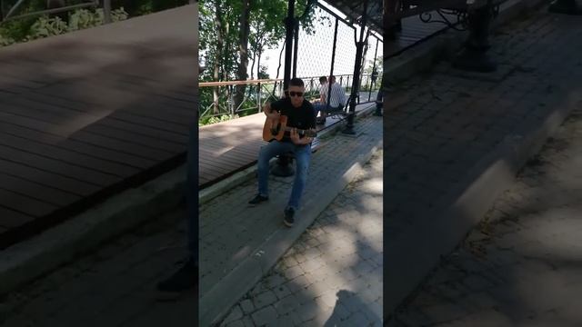 Дивні люди – Бог в сердці нашім смотреть онлайн