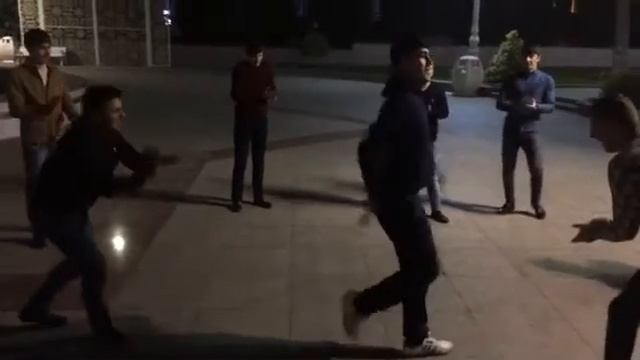 Лезгинка в Гяндже смотреть онлайн