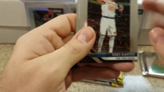 Brand new 2018/19 Panini Prizm Mega Box Wal Mart Edition! LUKA CRACKED ICE!!! смотреть онлайн