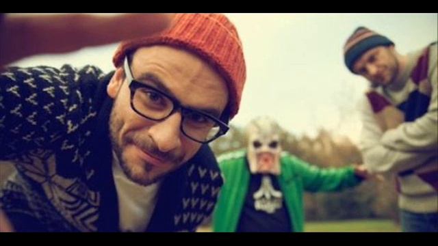 Fisz Emade - Jesteście tam - "majstersztyk" pana producenta смотреть онлайн