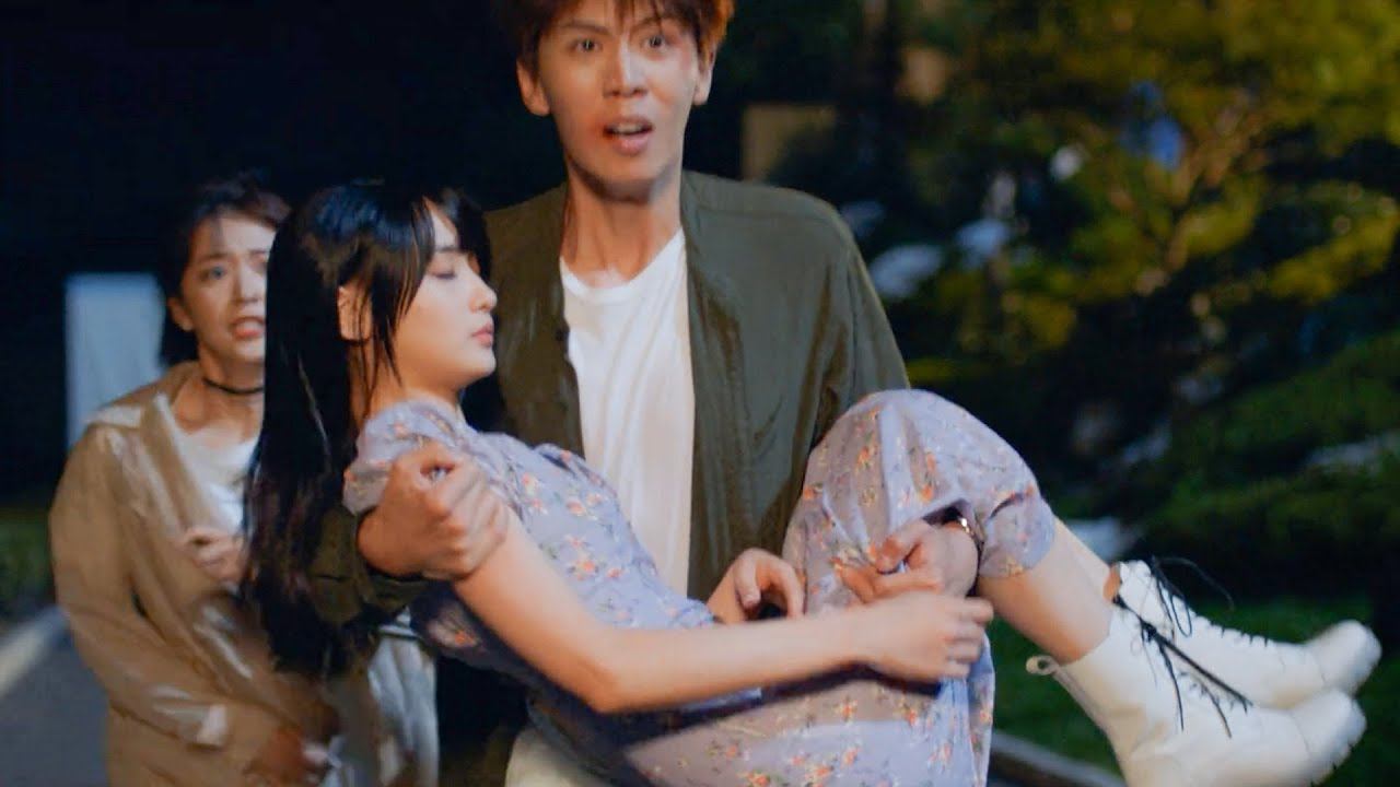 ซินเดอเรลล่าได้รับบาดเจ็บในขณะที่ช่วยซีอีโอและซีอีโอตระหนักถึงความสำคัญของซินเดอเรลล่า смотреть онлайн