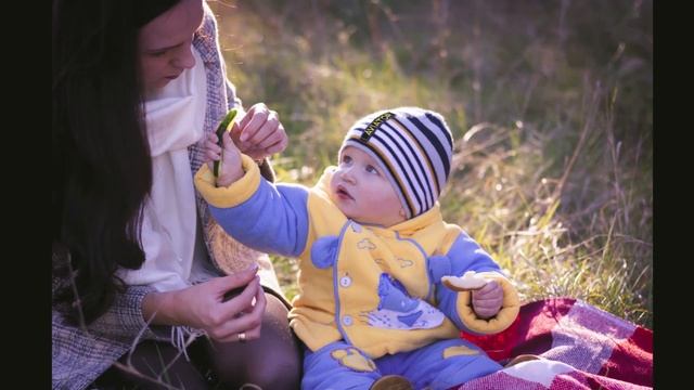 ОДИН ДЕНЬ ОСЕНИ. Наша семейная фотосесся в сосновом бору! Стёпе 1 год и он уже научился позировать смотреть онлайн