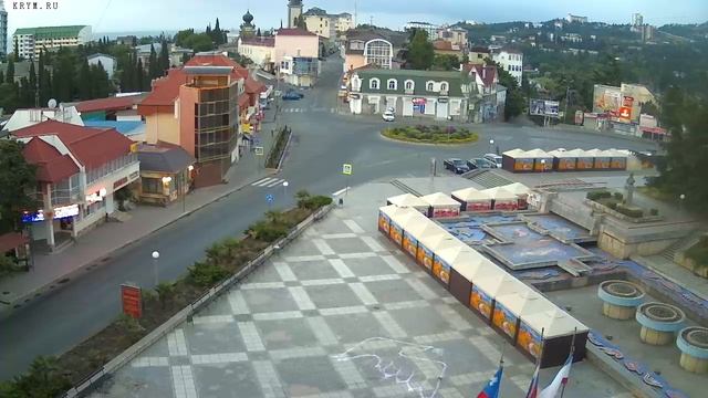 Вебкамера "Площадь Советская". Запись 29.06.2016 05:00:02 смотреть онлайн