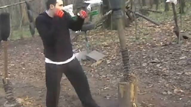 Сердитый кулак не бьёт по улыбающемуся лицу. Боевые связки как средство для медитации. 9 смотреть онлайн