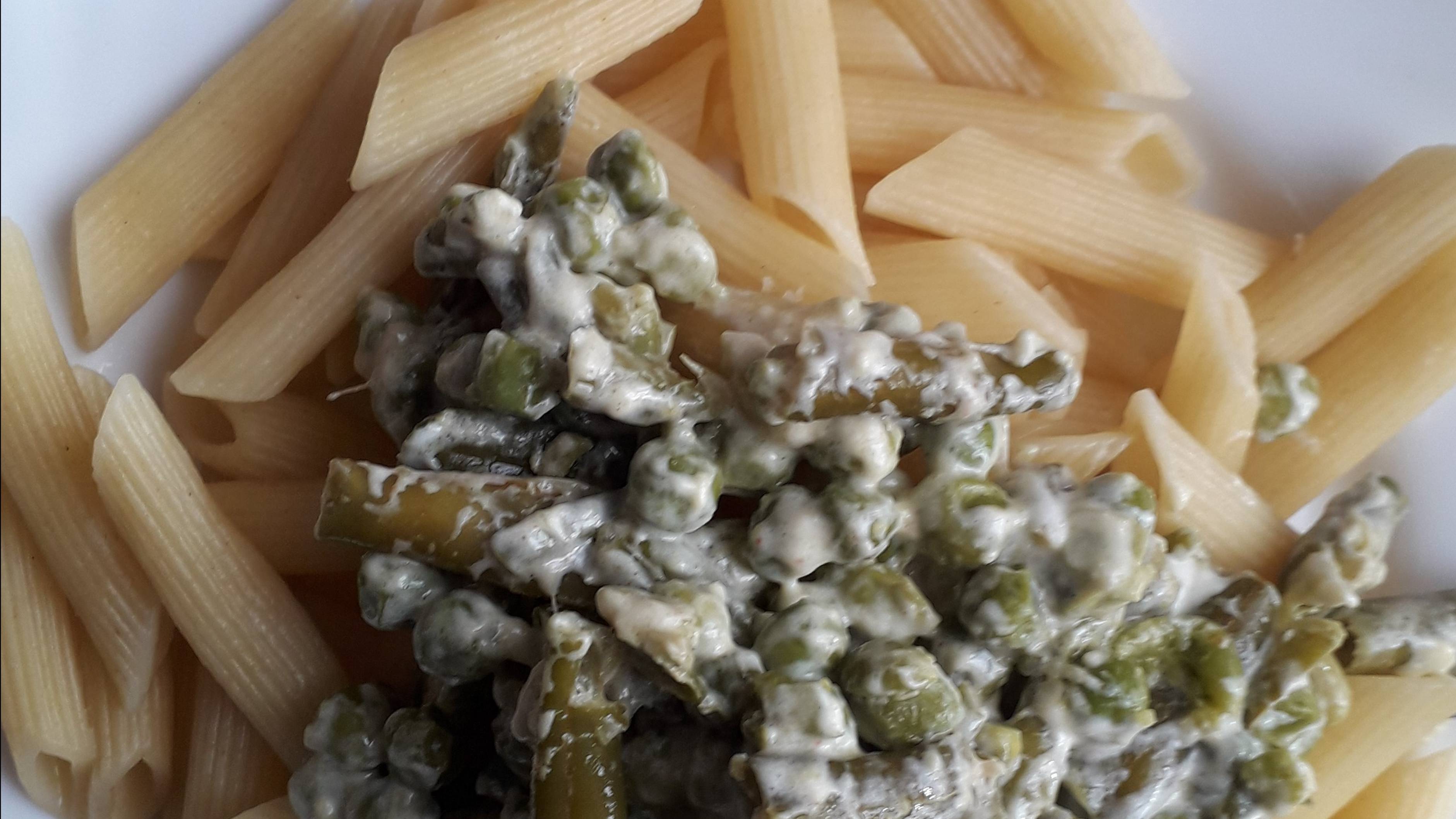 Паста с фасолью и зелёным горошком смотреть онлайн