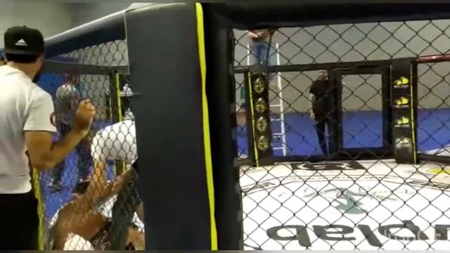 Арип Болот уулу (Кыргызстан) vs Ниёззода (Тажикстан) Юбилейный турнир «КОЛИЗЕЙ» технический накаунт смотреть онлайн