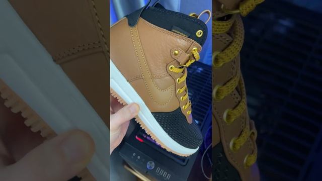 Nike Lunar Force 1 Duckboot смотреть онлайн